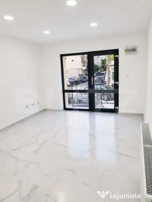 Spatiu comercial parter înalt+ apartament 2 camere-locuinț