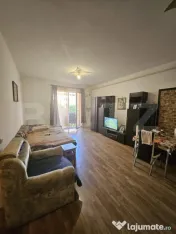 Apartament semidecomandat cu 2 camere, 58 mp, zona Porii