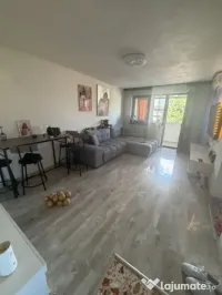 Apartament semidecomandat etajul 2/4 vizavi de Sc Generala