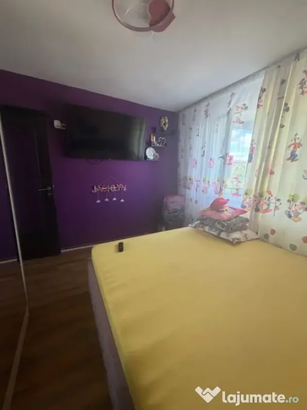 Apartament semidecomandat etajul 2/4 vizavi de Sc Generala