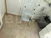 Garsoniera in acte, etaj intermediar, centrala, mobilata uti 
