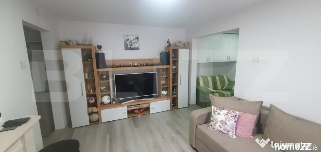 Apartament de vanzare, cu 3 camere, semidecomandat - in Vatr - Vatra Dornei (Suceava)