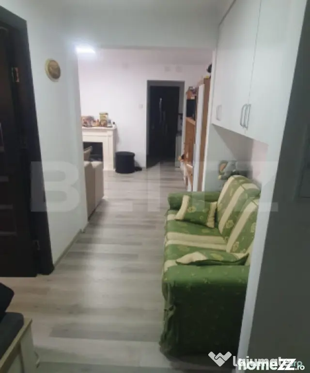 Apartament de vanzare, cu 3 camere, semidecomandat - in Vatr - Vatra Dornei (Suceava)
