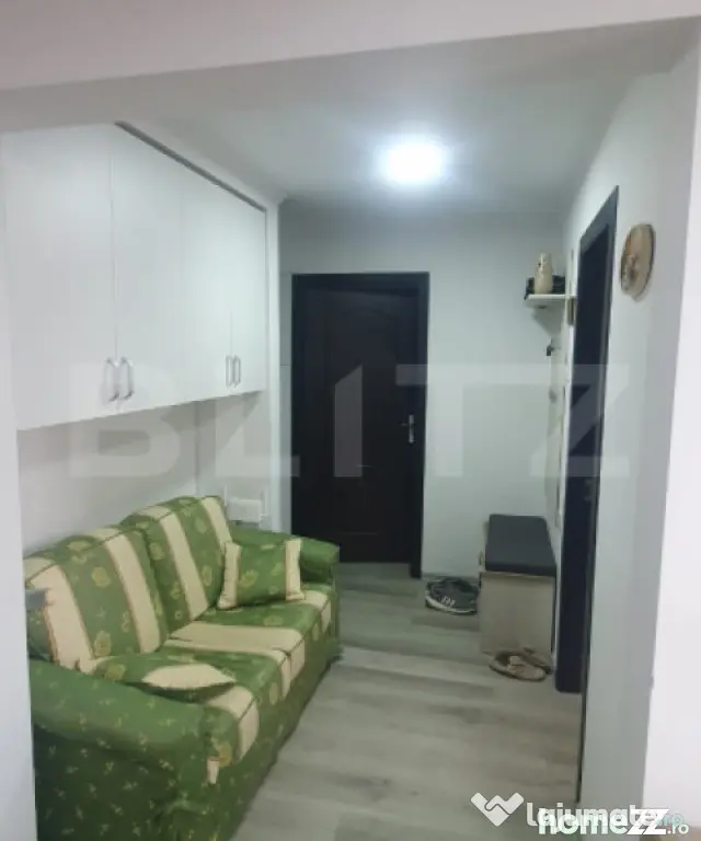 Apartament de vanzare, cu 3 camere, semidecomandat - in Vatr - Vatra Dornei (Suceava)