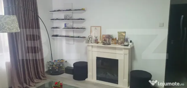 Apartament de vanzare, cu 3 camere, semidecomandat - in Vatr