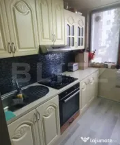 Apartament de vanzare, cu 3 camere, semidecomandat - in Vatr