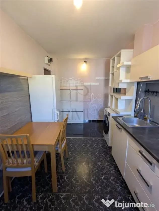 Girocului - 2 Camere - Etaj intermediar - Renovat - Amenajat