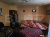 Casă bătrânească cu curte mare de 1.100 mp în orașul T