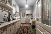 Casa 3 camere, bucatarie si baie, in zona centrala din Ch...