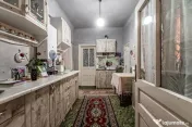 Casa 3 camere, bucatarie si baie, in zona centrala din Ch... 