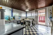 Casa 3 camere, bucatarie si baie, in zona centrala din Ch... 