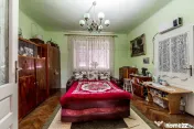 Casa 3 camere, bucatarie si baie, in zona centrala din Ch... 