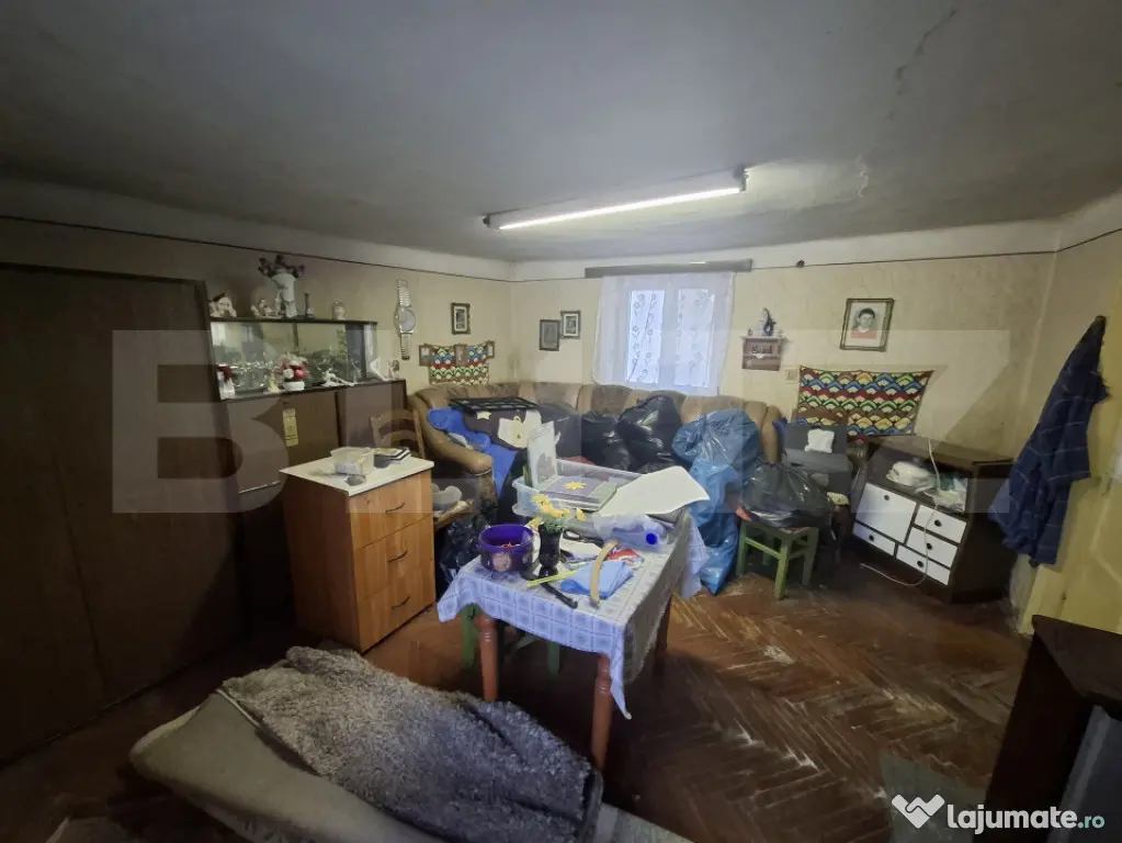 Oportunitate de investitie in zona Ardud,casa cu 2 camere