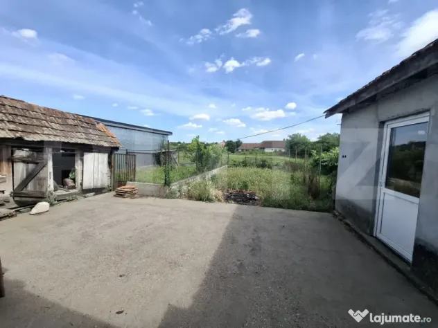 Oportunitate de investitie in zona Ardud,casa cu 2 camere