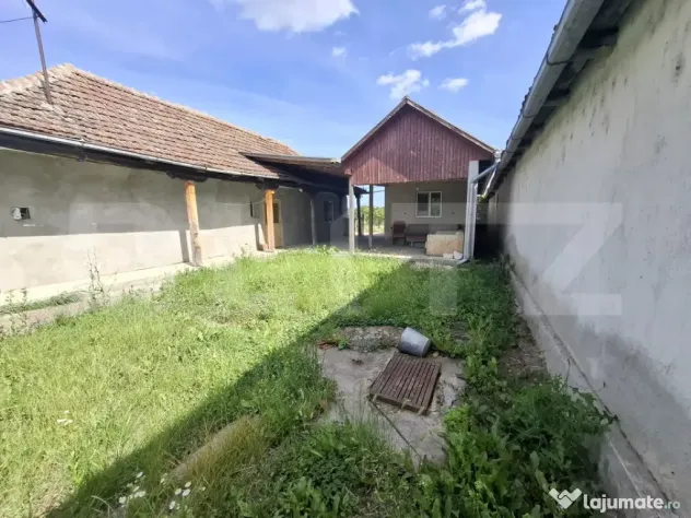 Oportunitate de investitie in zona Ardud,casa cu 2 camere