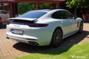 Porsche Panamera 4S / 4x4 / 440 cp 