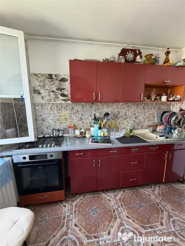 Sector 3 Apartament 4 camere 2 bai 81,5 mp