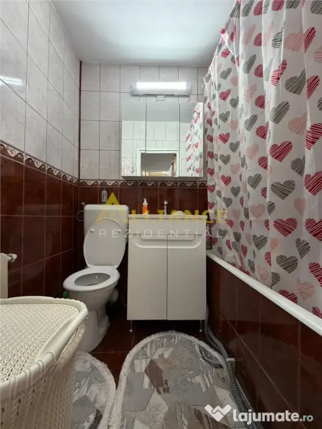 Sector 3 Apartament 4 camere 2 bai 81,5 mp