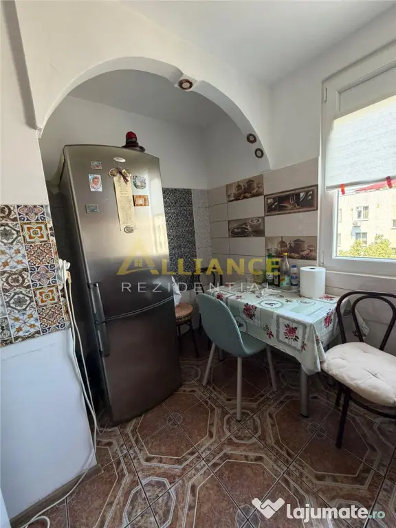 Sector 3 Apartament 4 camere 2 bai 81,5 mp