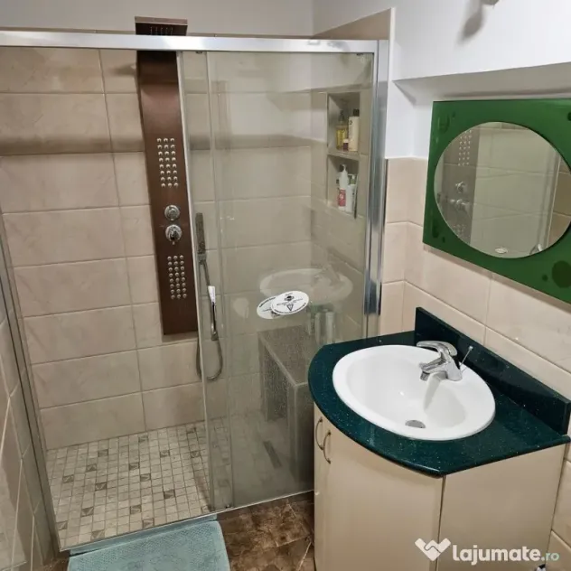 CENTRAL Bulevard-casa boiereasca 1940, 5 camere inalte - 175