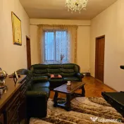CENTRAL Bulevard-casa boiereasca 1940, 5 camere inalte - 175