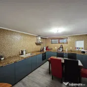 CENTRAL Bulevard-casa boiereasca 1940, 5 camere inalte - 175