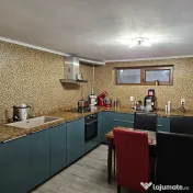 CENTRAL Bulevard-casa boiereasca 1940, 5 camere inalte - 175