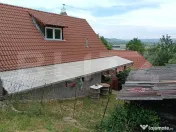 OPORTUNITATE : Proprietate formată din 2 case și teren gen 