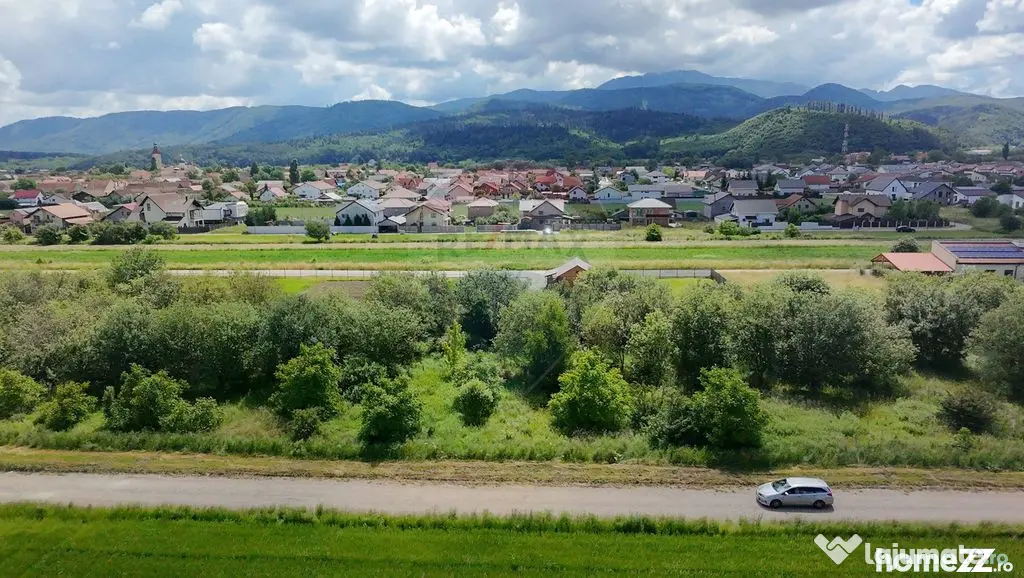 Teren intravilan Cristian 948 mp | CU emis | P+2E | Comision 0% - Cristian (Brasov)