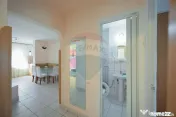 De vânzare apartament cu 3 camere zona Dacia 