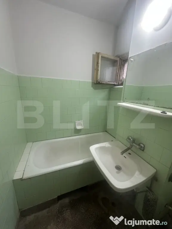 Apartament 4 camere, 79 mp utili, Micro 16