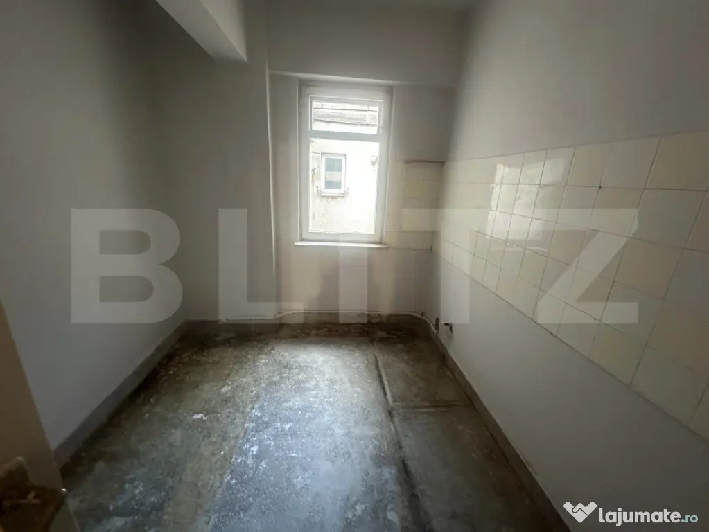 Apartament 4 camere, 79 mp utili, Micro 16