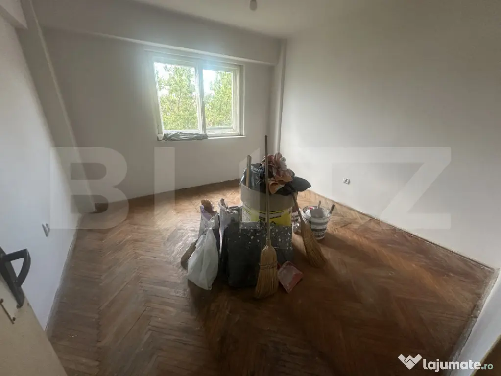 Apartament 4 camere, 79 mp utili, Micro 16