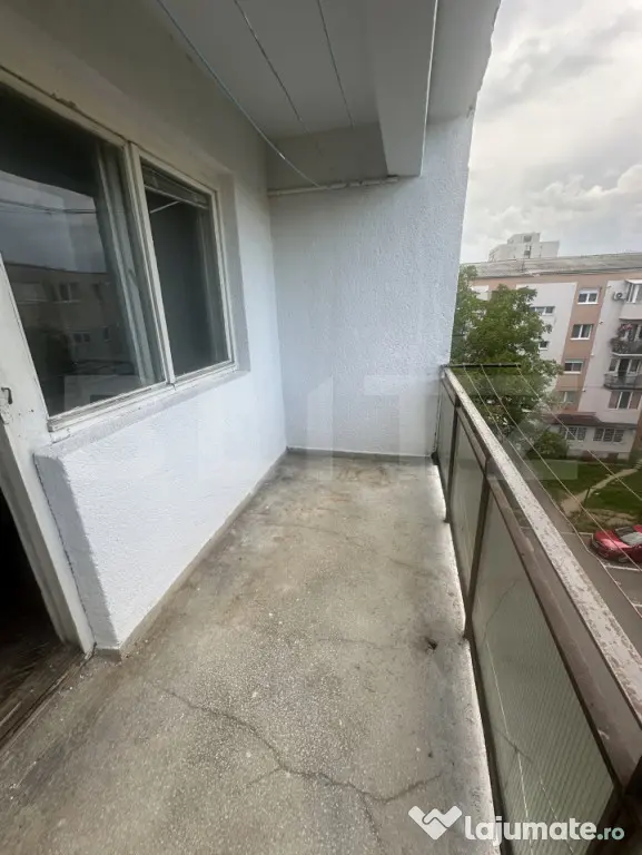 Apartament 4 camere, 79 mp utili, Micro 16