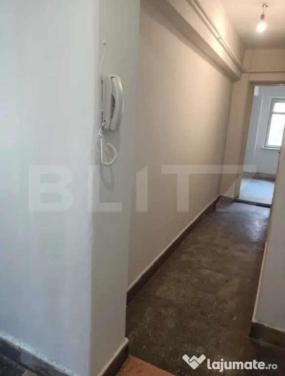 Apartament 4 camere, 79 mp utili, Micro 16