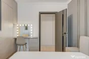 Apartament cu vedere spectaculoasă, 3 camere, 2 băi, bloc