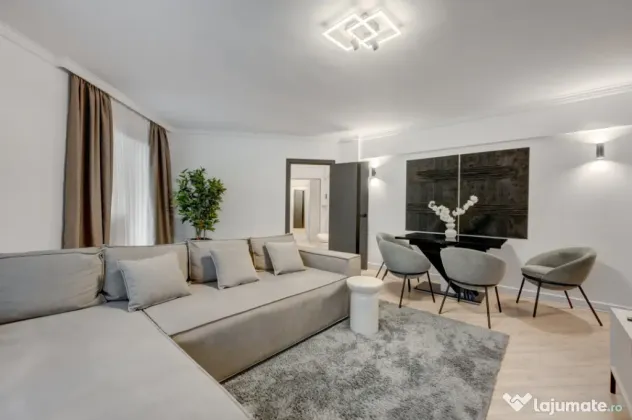 Apartament cu vedere spectaculoasă, 3 camere, 2 băi, bloc