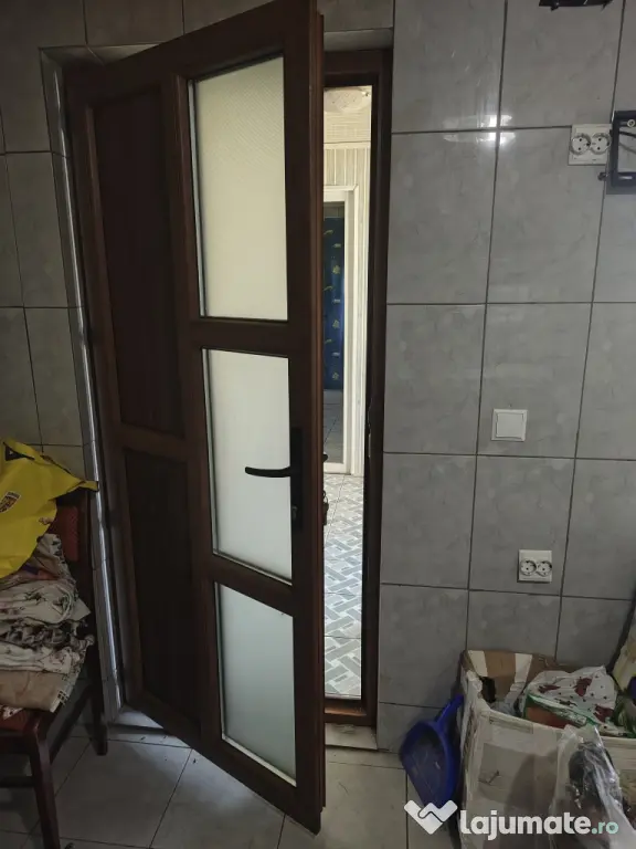 vand 3 usi Termopan conditie buna