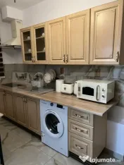 De vanzare apartament 3 camere 