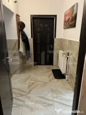 De vanzare apartament 3 camere 