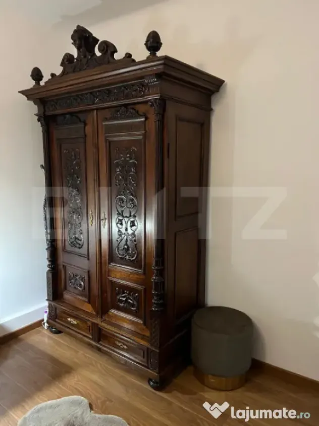 De vanzare apartament 3 camere