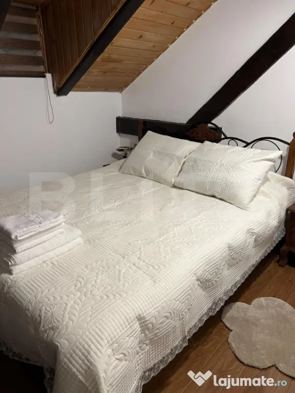 De vanzare apartament 3 camere