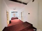 Spatiu birouri 5 camere la mansarda 160 mp - Semicentral