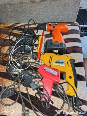 Vând diletante și pistol de lipit în sare foarte bună 