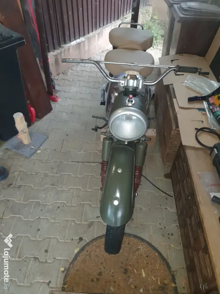 Motocicleta MZ ES 250
