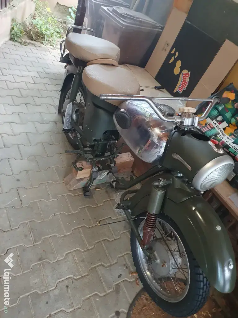 Motocicleta MZ ES 250