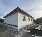 Utvin- toate utilitatile- incalzire in pardoseala= 4 camere- 