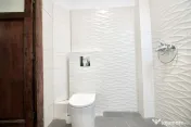 CALEA DOROBANTI, APARTAMENT NEMOBILAT IN BLOC TIP VILA, 0% C 