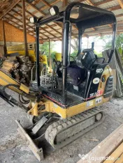 Miniexcavator CAT 