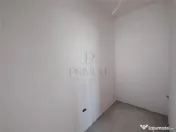 Duplex despartit prin camera tehnica - zona excelenta - toat 